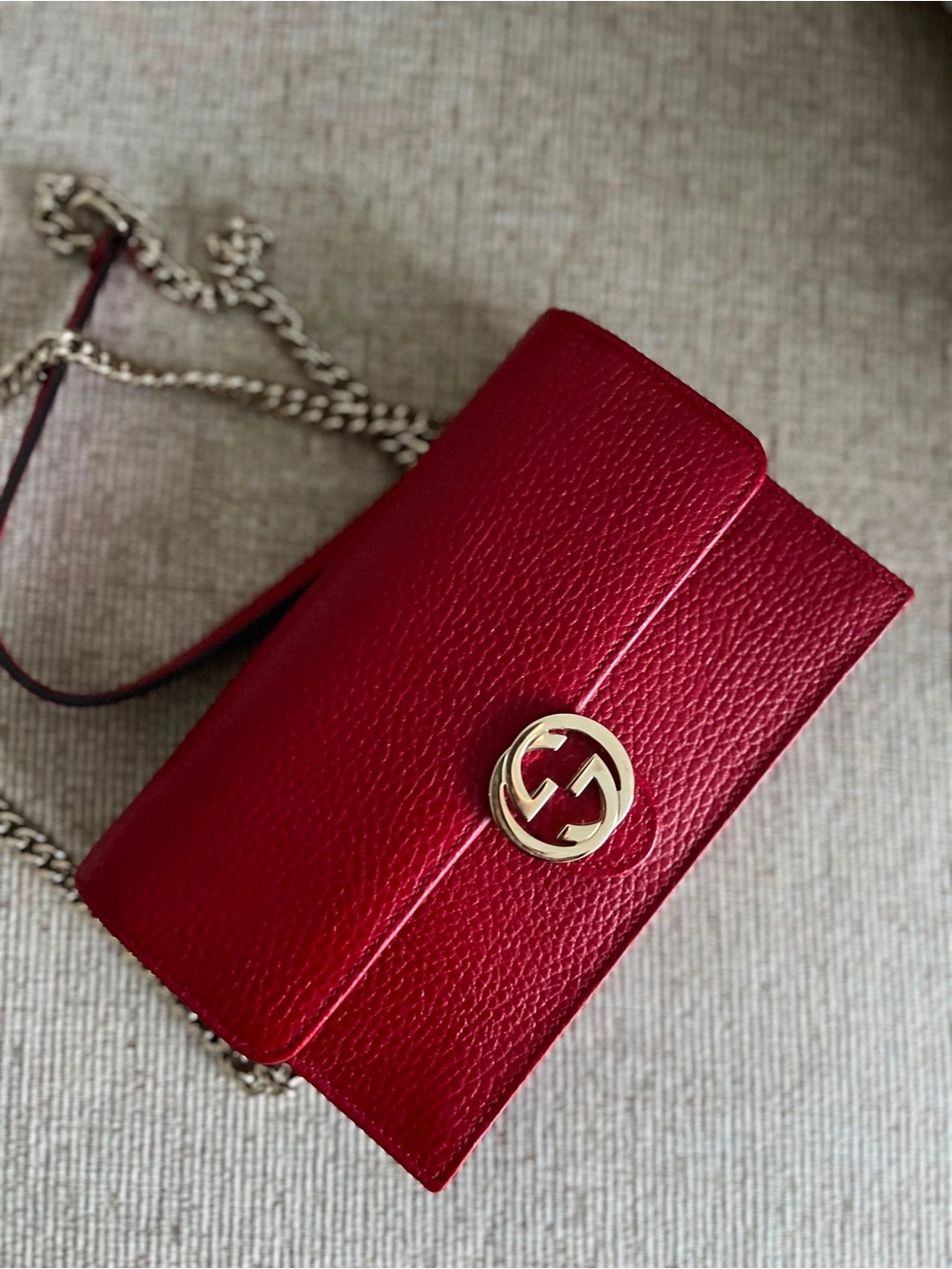 Gucci Red Pebbled Leather Chain Crossbody Wallet - Picture 5 of 10